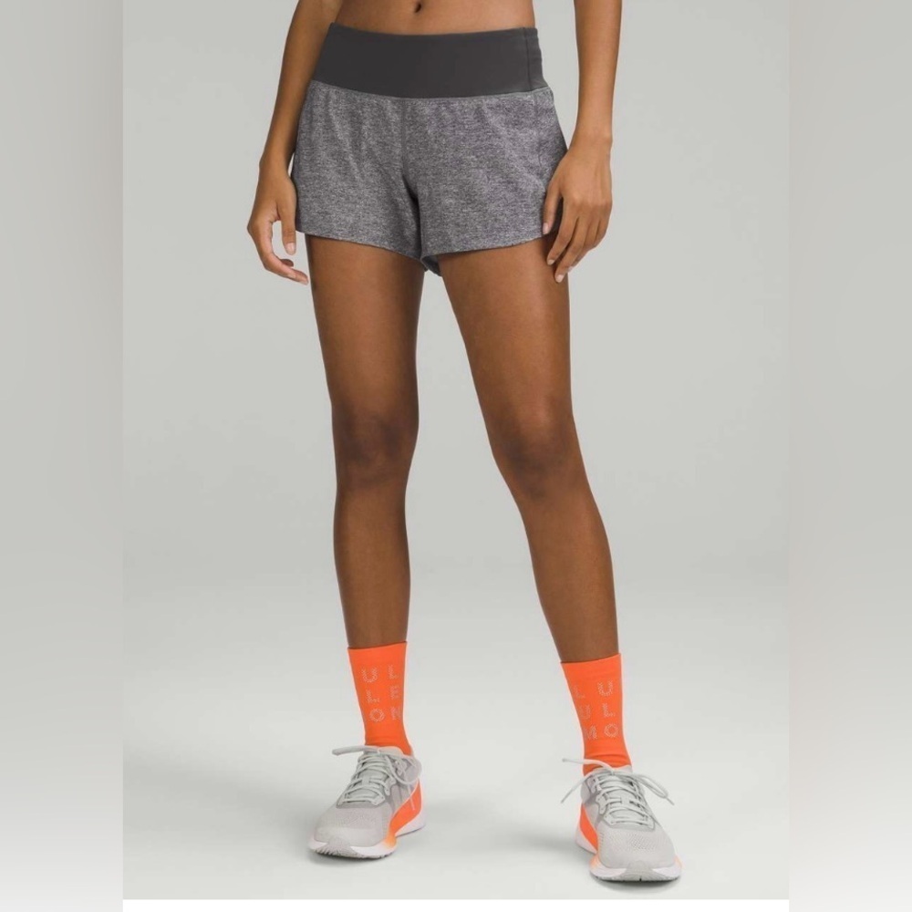 Lululemon Athletica Speed Up Mid-Rise Lined Short Size 8